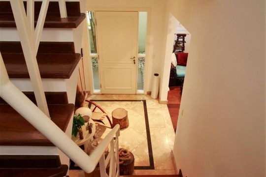 Escadas de casa à venda com 4 quartos, 250m² em Morumbi, São Paulo