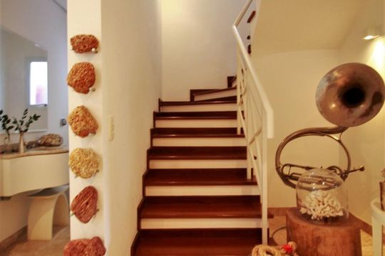 Escadas de casa à venda com 4 quartos, 250m² em Morumbi, São Paulo