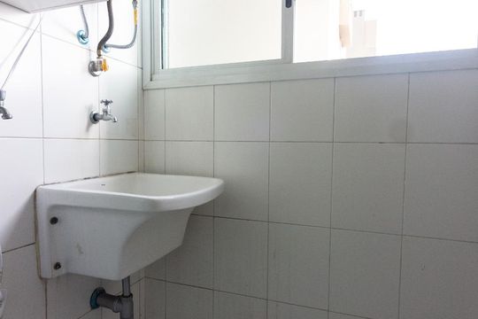 Área de serviço de apartamento para alugar com 3 quartos, 57m² em Vila Butantãaw1all, São Paulo