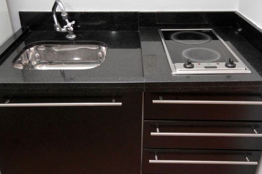 Cozinha de kitnet/studio à venda com 1 quarto, 22m² em Consolação, São Paulo