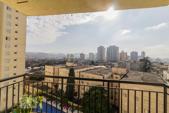 Vista de apartamento à venda com 2 quartos, 64m² em Picanço, Guarulhos