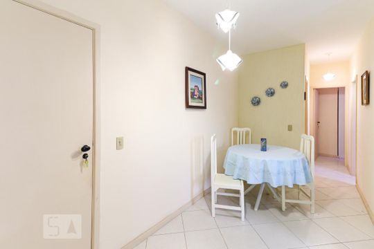 Sala de apartamento para alugar com 2 quartos, 63m² em Recreio dos Bandeirantes, Rio de Janeiro