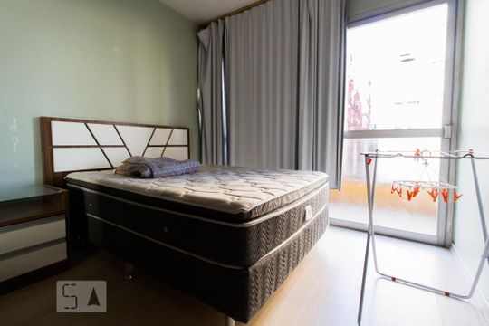Quarto de apartamento para alugar com 1 quarto, 40m² em Centro Histórico, Porto Alegre