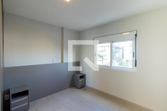 Quarto 2 Suite de apartamento para alugar com 2 quartos, 70m² em Água Verde, Curitiba