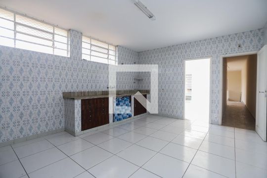 Cozinha de casa para alugar com 3 quartos, 150m² em Lapa, São Paulo