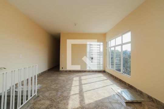 Sala de casa para alugar com 3 quartos, 150m² em Lapa, São Paulo