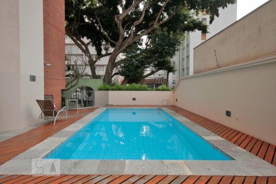 Piscina de apartamento à venda com 2 quartos, 60m² em Liberdade, São Paulo