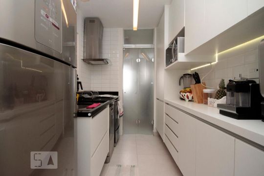 Cozinha de apartamento à venda com 2 quartos, 60m² em Liberdade, São Paulo