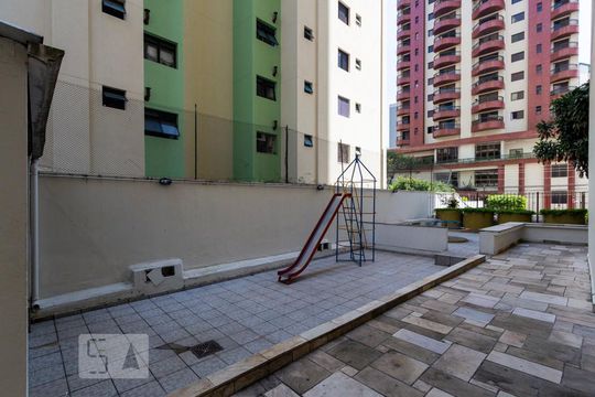 Playground de apartamento para alugar com 2 quartos, 65m² em Saúde, São Paulo