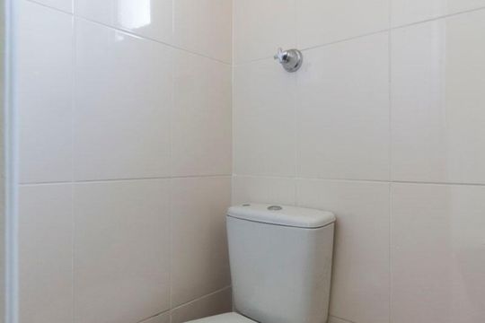 Banheiro de Serviço de apartamento para alugar com 2 quartos, 65m² em Saúde, São Paulo