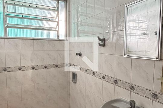 Lavabo de casa à venda com 3 quartos, 300m² em Vila Bastos, Santo André