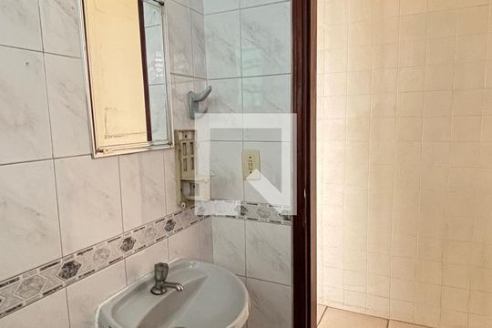 Lavabo de casa à venda com 3 quartos, 300m² em Vila Bastos, Santo André