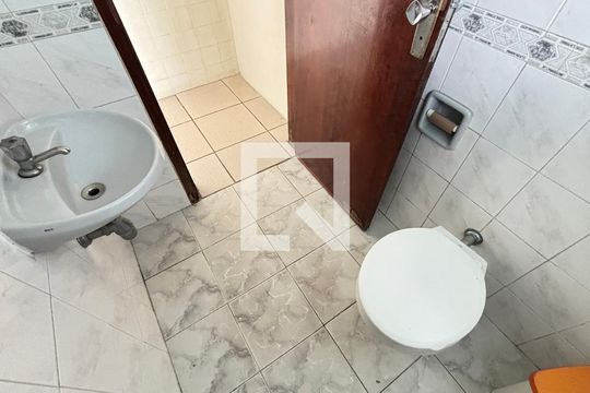 Lavabo de casa à venda com 3 quartos, 300m² em Vila Bastos, Santo André