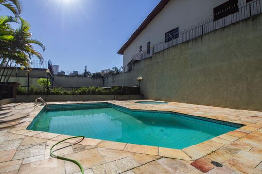 Piscina de apartamento à venda com 2 quartos, 69m² em Vila Madalena, São Paulo