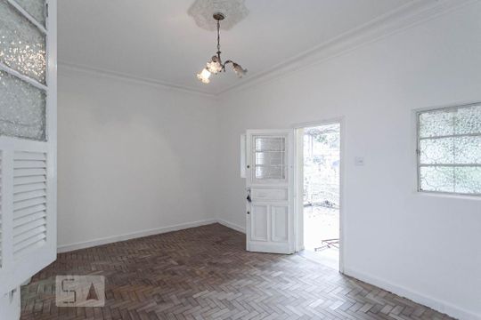 Sala de casa à venda com 3 quartos, 173m² em Floresta, Belo Horizonte
