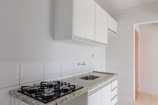 Cozinha de apartamento para alugar com 2 quartos, 54m² em Parque Oeste Industrial, Goiânia