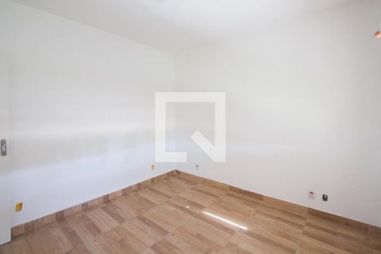 Quarto 2 de casa à venda com 4 quartos, 270m² em Chácara Monte Alegre, São Paulo