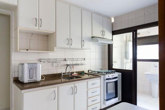 Cozinha de apartamento para alugar com 3 quartos, 90m² em Vila Mascote, São Paulo