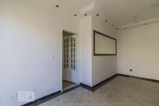 Sala de apartamento para alugar com 3 quartos, 70m² em Vila Rosália, Guarulhos