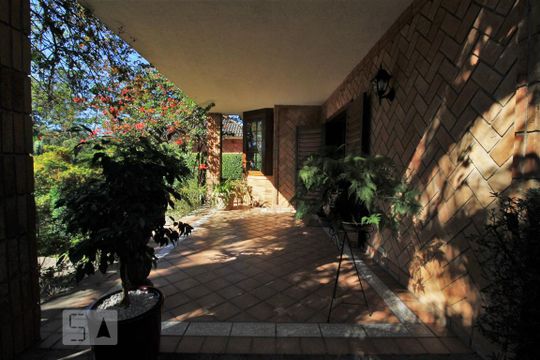 Varanda de casa à venda com 4 quartos, 570m² em Vila Morumbi, São Paulo