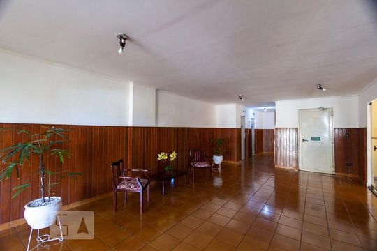 Hall social de apartamento à venda com 2 quartos, 68m² em Chácara Inglesa, São Paulo