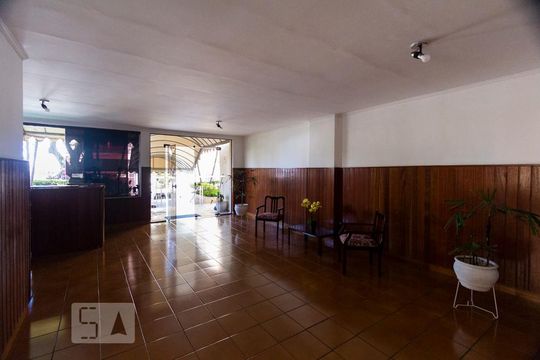 Hall social de apartamento à venda com 2 quartos, 68m² em Chácara Inglesa, São Paulo