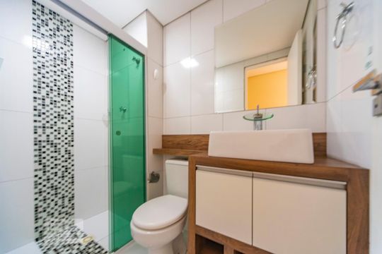 Banheiro de apartamento para alugar com 3 quartos, 65m² em Vila Homero Thon, Santo André