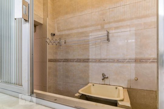 Vista do Quarto 2 de casa de condomínio para alugar com 2 quartos, 70m² em Irajá, Rio de Janeiro