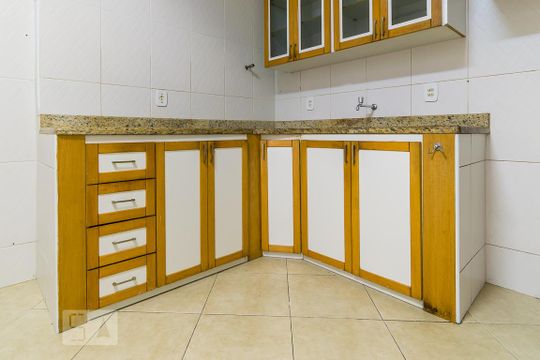 Cozinha - Armários de casa de condomínio para alugar com 2 quartos, 70m² em Irajá, Rio de Janeiro