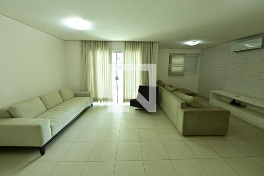 Sala de apartamento para alugar com 3 quartos, 100m² em Alto da Glória, Goiânia
