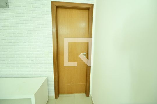 Corredor de apartamento para alugar com 3 quartos, 100m² em Alto da Glória, Goiânia