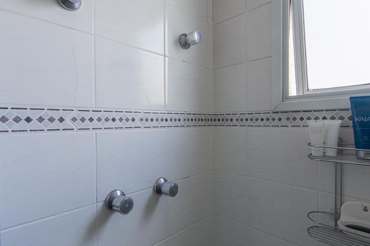 Banheiro suíte de apartamento para alugar com 1 quarto, 37m² em Jardim Paulista, São Paulo