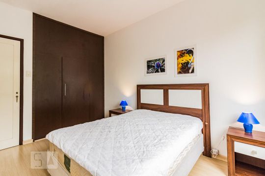 Dormitório de apartamento à venda com 2 quartos, 65m² em Santana, Porto Alegre