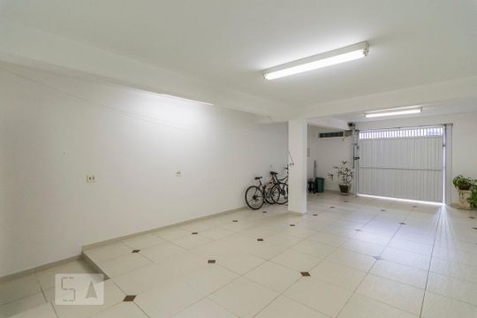 Garagem de casa à venda com 3 quartos, 277m² em Nova Petrópolis, São Bernardo do Campo