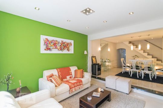 Casa à venda com 3 quartos, 277m² em Nova Petrópolis, São Bernardo do Campo