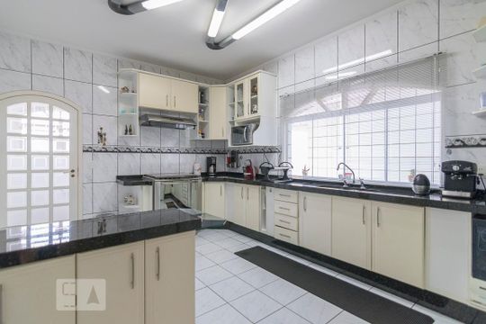 Cozinha de casa à venda com 3 quartos, 277m² em Nova Petrópolis, São Bernardo do Campo