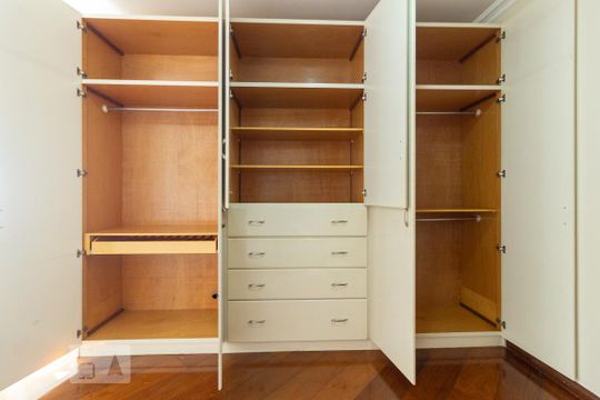 Suíte 1 de apartamento à venda com 4 quartos, 270m² em Campo Belo, São Paulo
