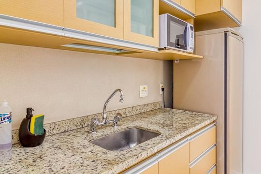 Cozinha de apartamento à venda com 2 quartos, 50m² em Vila Olímpia, São Paulo