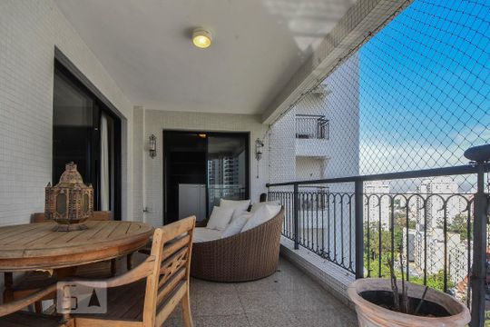 Varanda de apartamento à venda com 4 quartos, 370m² em Santo Amaro, São Paulo