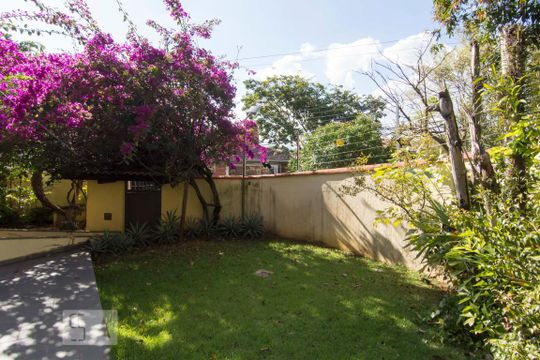 Quintal de casa à venda com 6 quartos, 540m² em City América, São Paulo