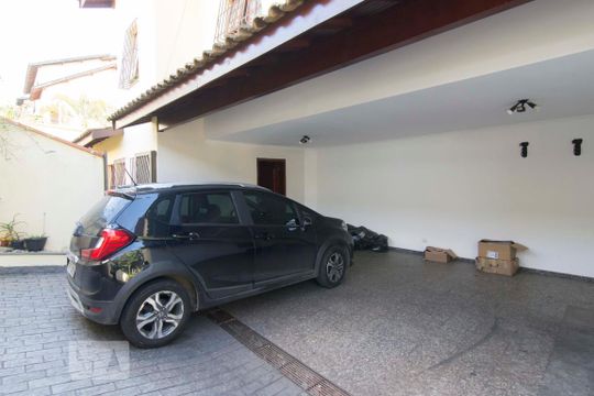Garagem de casa à venda com 6 quartos, 540m² em City América, São Paulo