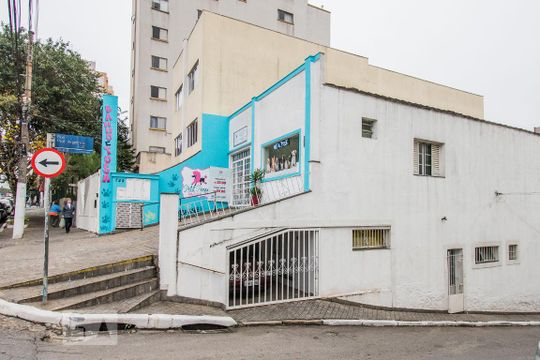 Fachada de kitnet/studio para alugar com 1 quarto, 15m² em Vila Deodoro, São Paulo
