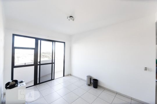 Sala de apartamento para alugar com 2 quartos, 61m² em Barra da Tijuca, Rio de Janeiro