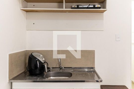 Cozinha - Armários de kitnet/studio à venda com 1 quarto, 18m² em Centro, São Paulo