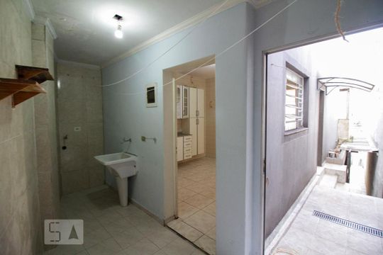 Área de Serviço de casa para alugar com 2 quartos, 100m² em Vila Romana , São Paulo