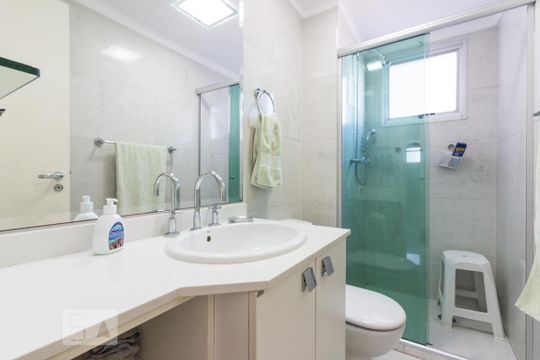 Banheiro de apartamento à venda com 3 quartos, 123m² em Carandiru, São Paulo