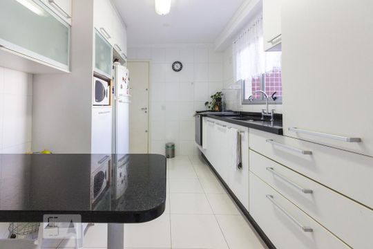 Cozinha de apartamento à venda com 3 quartos, 123m² em Carandiru, São Paulo