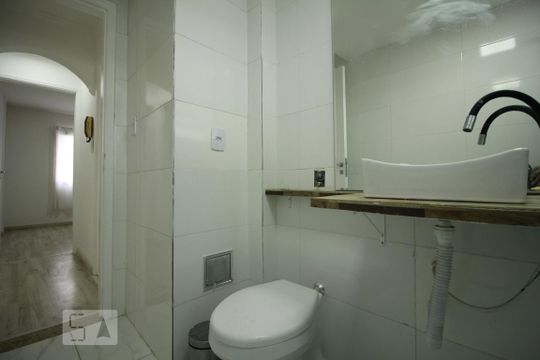 Banheiro de apartamento à venda com 2 quartos, 67m² em Vila Deodoro, São Paulo