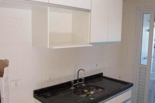 Cozinha de apartamento para alugar com 2 quartos, 51m² em Vila Guilherme, São Paulo