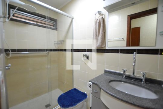 Banheiro de apartamento para alugar com 2 quartos, 60m² em Nonoai, Porto Alegre
